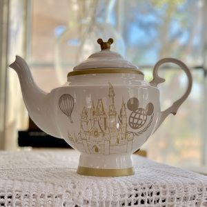 Disney Carousel Teapot Cinderella Castle White